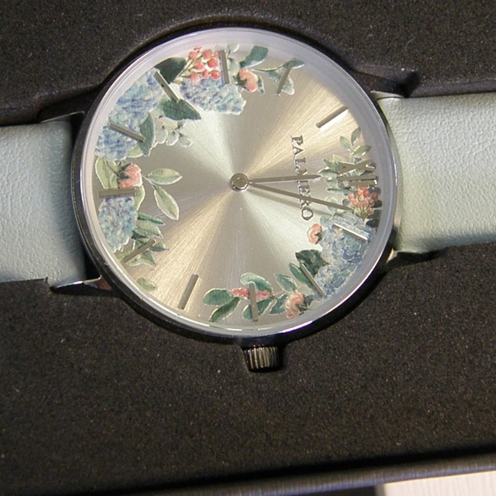 Time and true this (NEW) Elegant Palmero watch with baby blue Leather strap